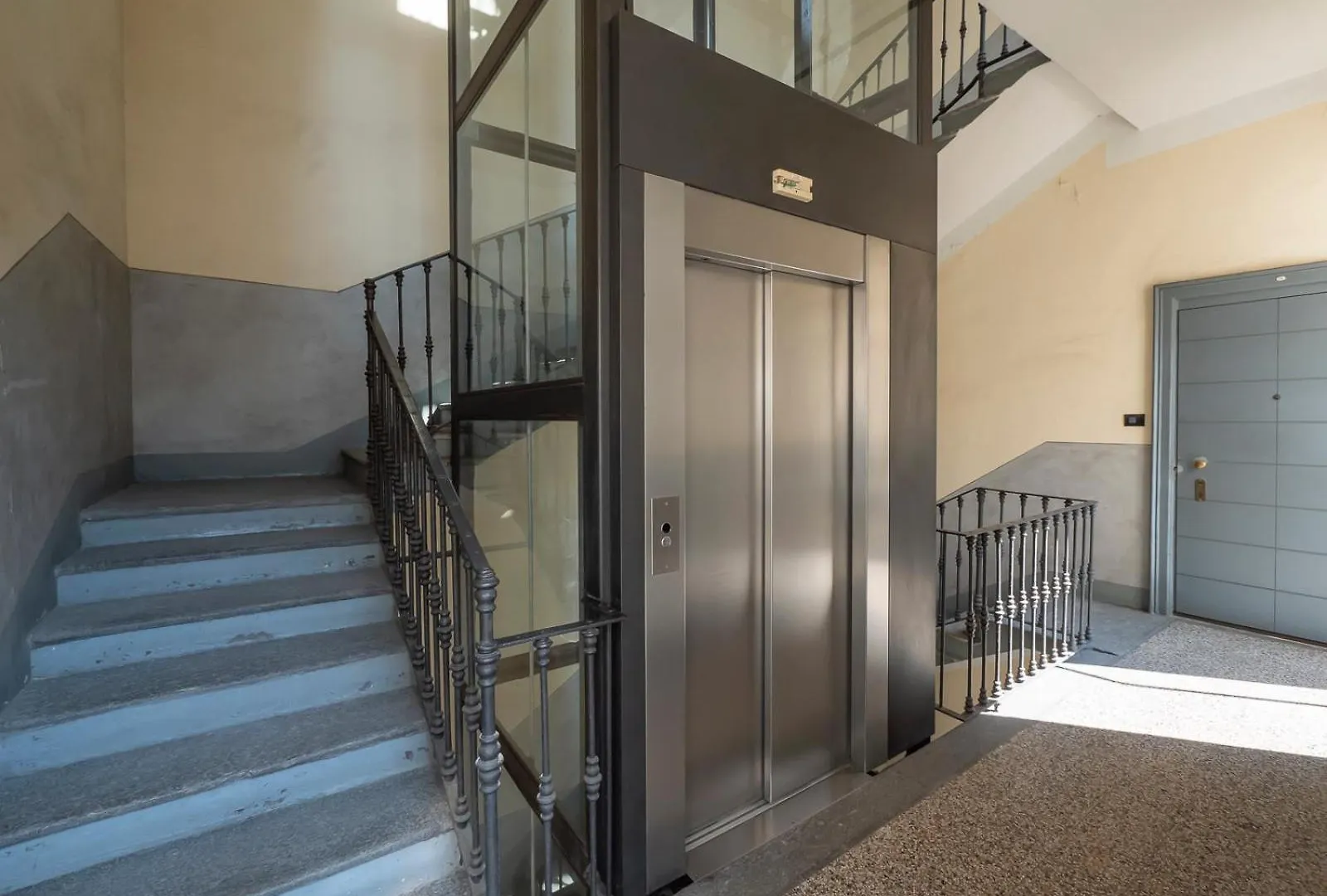 Xenia Apartments - Renovated Two-Room Apartment In Sant'Ambrogio Milaan