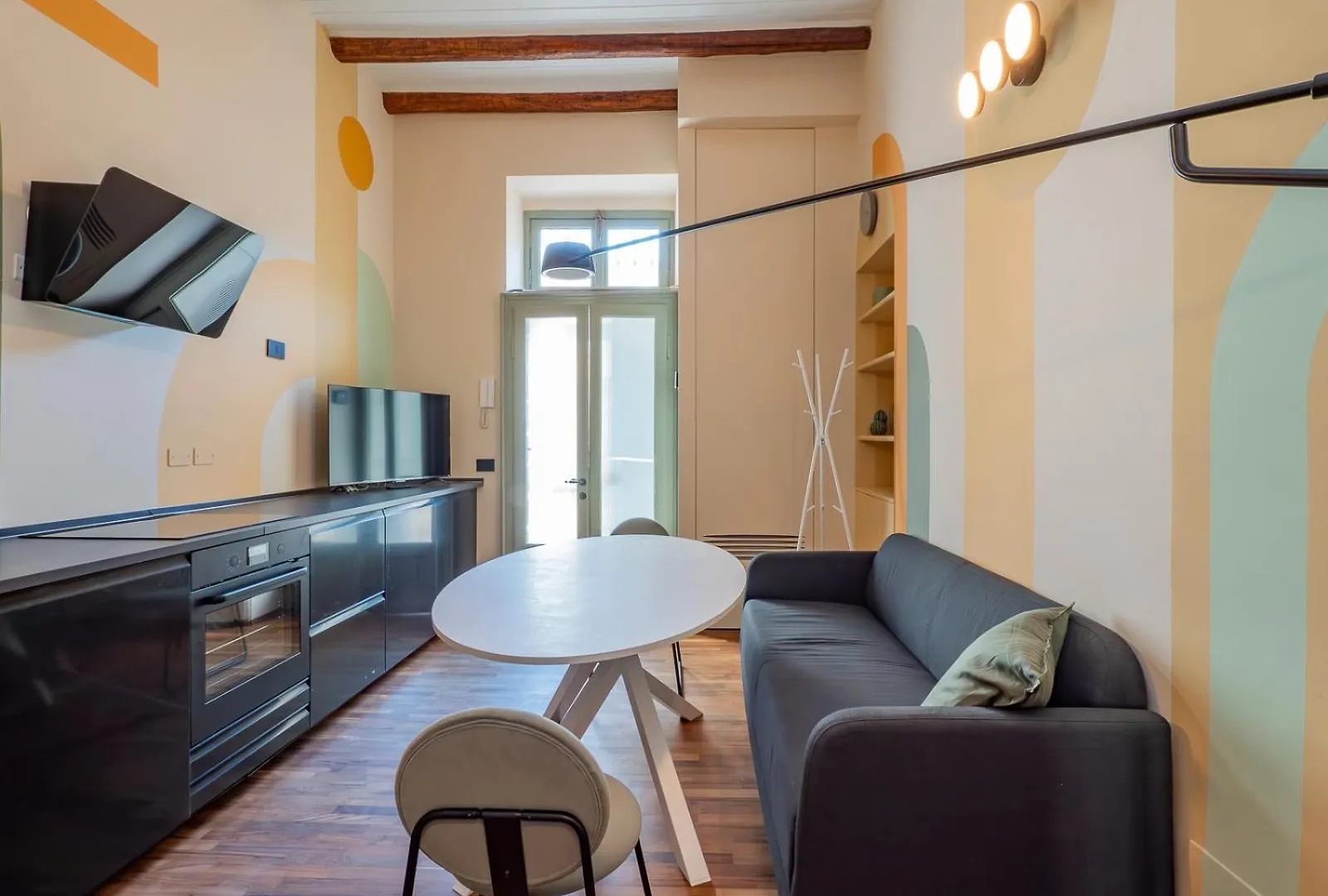 Xenia Apartments - Renovated Two-Room Apartment In Sant'Ambrogio Milaan